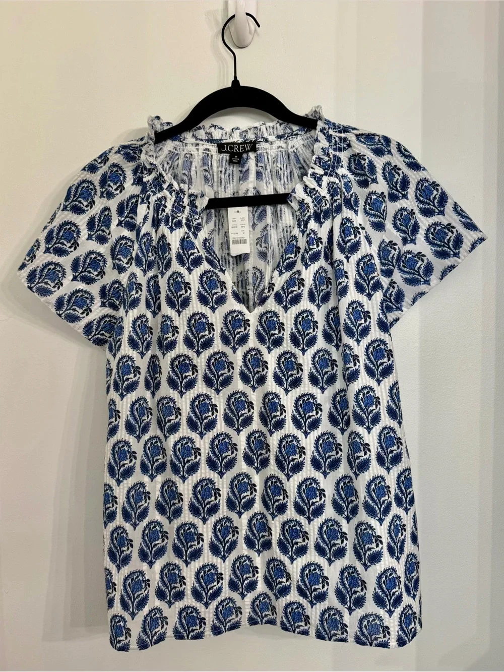 NWT J.Crew NWT Floral Smocked Flutter Sleeve Top – Size Medium
